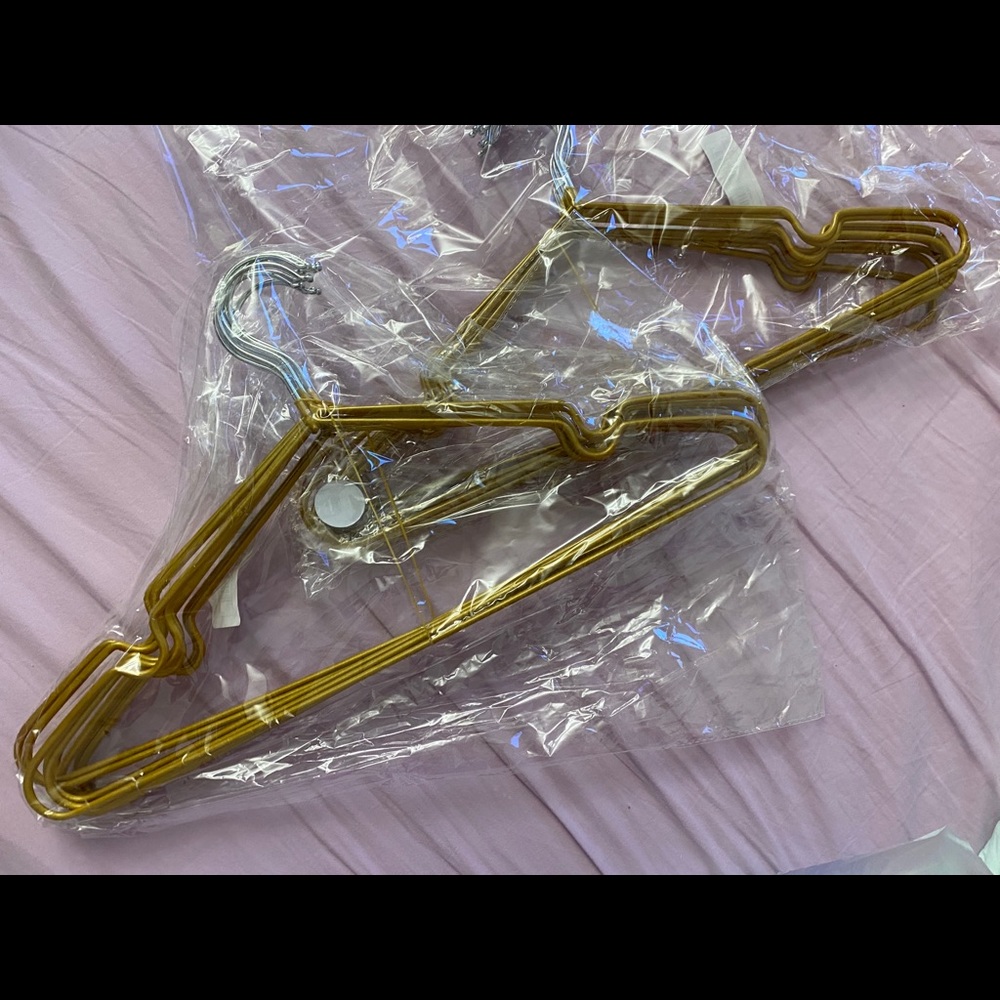 New 20 Pieces Gold Hangers
